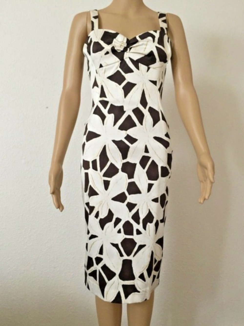 Diane Von Furstenberg Monochrome Floral Midi Dress